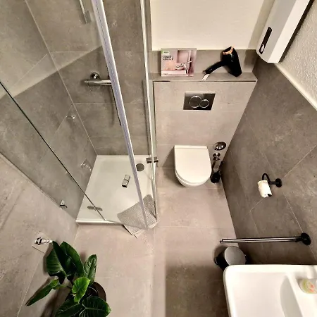 Premium In Top Location Free Wifi Apartment *