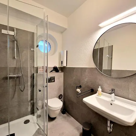 Premium In Top Location Free Wifi Apartment Cologne